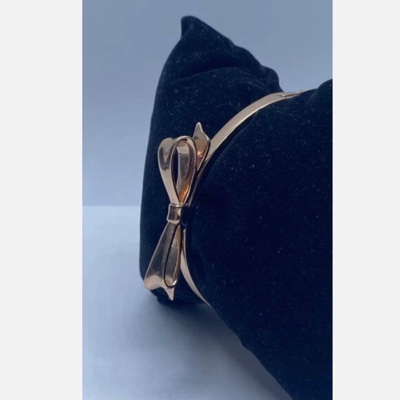Kate Spade Rose Gold Bow Hinged Bangle Bracelet 25.4g EUC - Picture 5 of 9